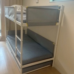 IKEA　VITVAL ヴィトヴァル 2段ベッドフレーム アンダーベッド付き ライトグレーの画像
