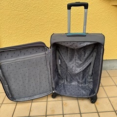 スーツケースの画像