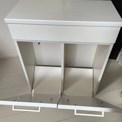 ゴミ箱棚の画像