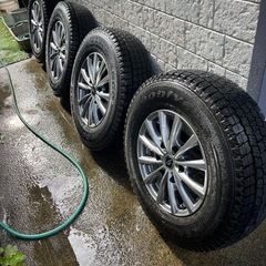 200系ハイエース　スタッドレスの画像