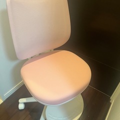 学習椅子の画像