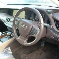 ❑全国自社ローン対応❑ 　　●平成29年登録レクサスの画像