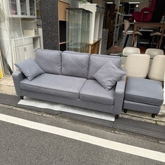 三人がけ　ソファ　オットマン付き　ファブリックソファ　グレーの画像