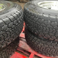 265/70R16   6穴の画像