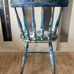 アンティークチェアの画像