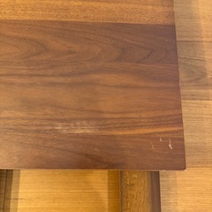 折りたたみ机の画像