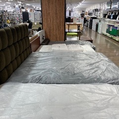 値下げしました！KINGSDOWN クイーンベッドの画像