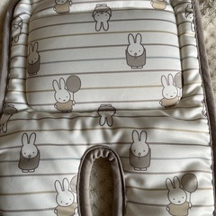 ミッフィチャイルドシートマルチカバーの画像