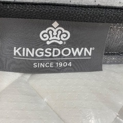 値下げしました！KINGSDOWN クイーンベッドの画像