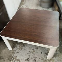 ニトリ こたつ SFT2-75WH リバーシブル 75×75cm ホワイト/木目調 コタツ テーブル ☆ 札幌市 白石店 の画像