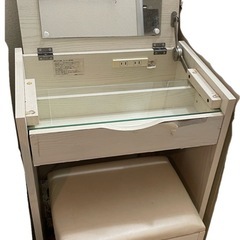 ドレッサーの画像