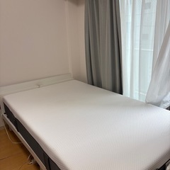 emma セミダブルベッドの画像