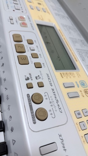 LK-201TV キーボード　光鍵盤　カシオ