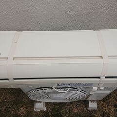 中古8～10畳用エアコン、本日取りに来ていただけたら1万円でお譲り！の画像