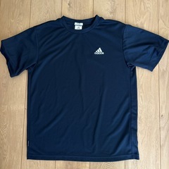 adidas Tシャツ・ズボン4点セットの画像