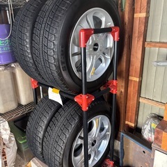 スタッドレスタイヤ　ホイール付き　ハイエースの画像