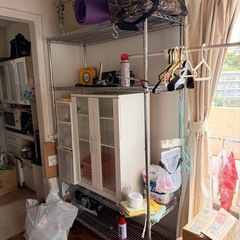 【本日引き取り無料】キャスター付メタルラック