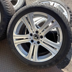 メルセデスベンツ　CLSクラス　スタッドレス　4本セット　バリ溝！の画像