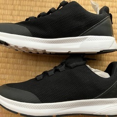 黒メンズスニーカー26cmの画像