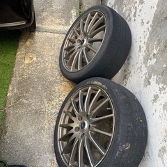 アルミタイヤホイールの画像