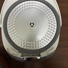 ＜別出品＞東芝 IH炊飯器 5.5合 RC-10HK（直接引取限定）の画像