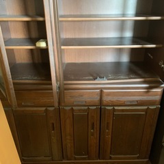 食器棚の画像