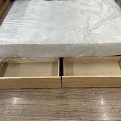 セミダブルベッドの画像