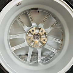 215/50R17 95H ミシュラン　XｰICE3+ 2017年製　中古4本 日産純正　17インチ7J +45 PCD114.3/5H の画像