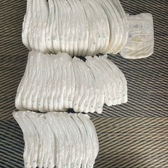 Moony新生児用オムツ52枚とはぐくみエコらくパックの画像