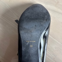 パンプス　黒　23.0-23.5cmの画像