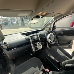 ヴォクシー70 4WD トランスXの画像