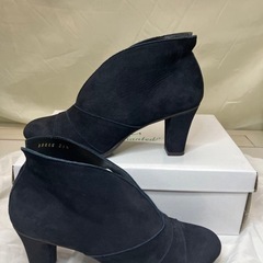 MODE ET JACOMO D'ICI スエード　黒　ショートブーツ　非対面取引可能の画像