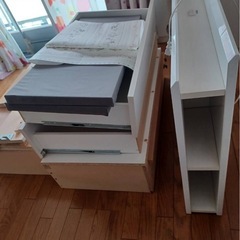 解体済みシングルベッドの画像