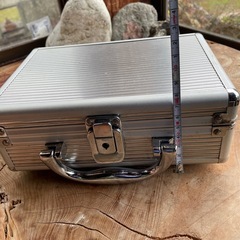 アタッシュケース　小さめ　　鍵なしの画像