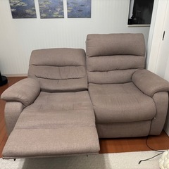 ニトリ　リクライニングソファ　電動　　の画像