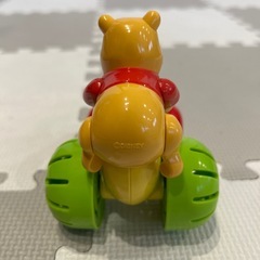 タカラトミー　くまのプーさん おててでブーブー　プーさんおもちゃ　赤ちゃんの画像