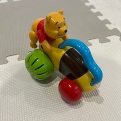タカラトミー　くまのプーさん おててでブーブー　プーさんおもちゃ　赤ちゃんの画像