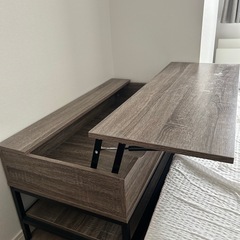 収納付きダークブラウンローテーブル（リフトアップ式）の画像