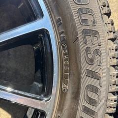 スタッドレスタイヤ 215/55r17 ブリヂストンVRX 4本 の画像