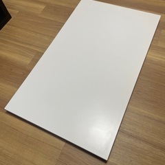 IKEA デスクの画像