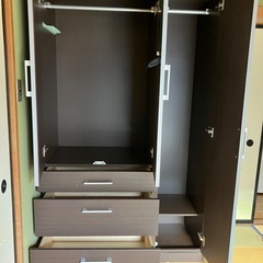 家具屋で購入した洋服ダンスの画像