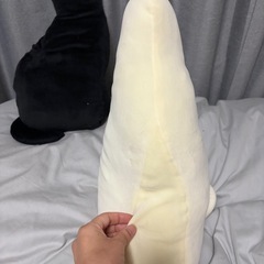 しんぷるシンプル猫型クッション2つ　の画像