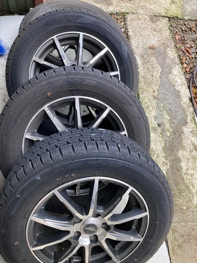 スタッドレスタイヤ4本