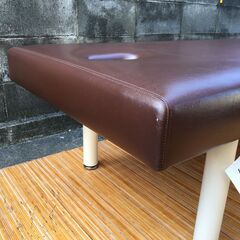 ①Takada マッサージベッド 有孔 高田ベッド シンプル 診察 施術台 福祉施設 整体 鍼灸 整骨院 の画像
