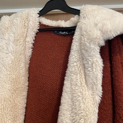 ザラ　もこもこフード　アウター　レディース　服　コート　羽織りの画像