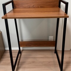 【無料・美品(お運び要相談)】パソコンデスク・勉強机の画像