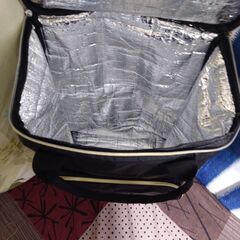 新品・未使用　台車付き保冷・保温バッグの画像