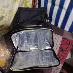 新品・未使用　台車付き保冷・保温バッグの画像