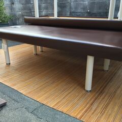 ③高田ベッド Takada マッサージベッド 有孔 シンプル 診察 施術台 福祉施設 整体 整骨院 鍼灸 の画像