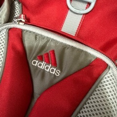 新品adidasリュックの画像